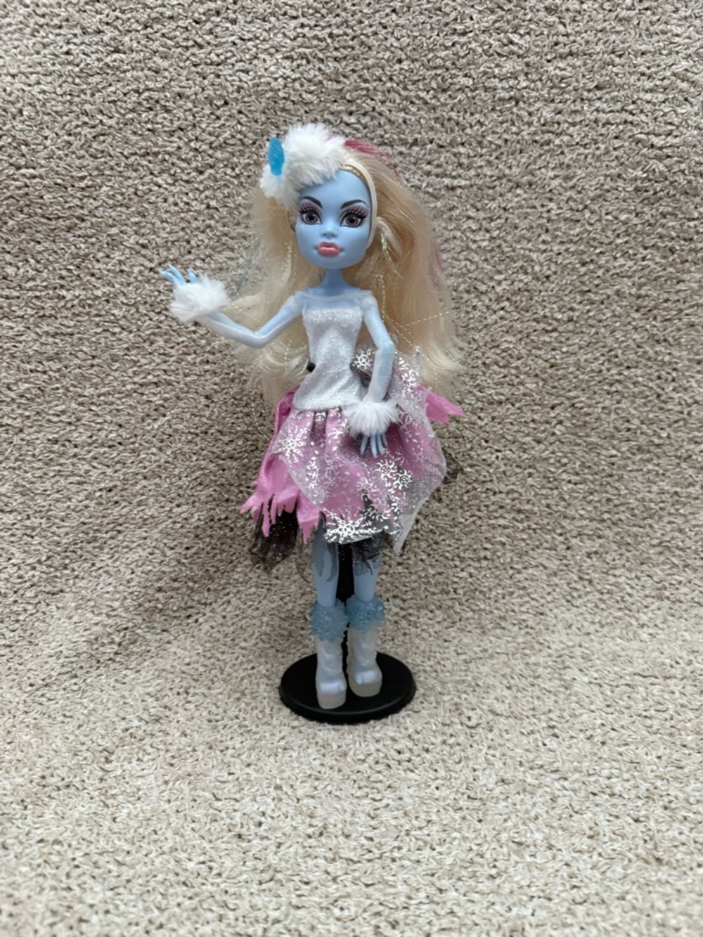Abbey bominable monster high doll